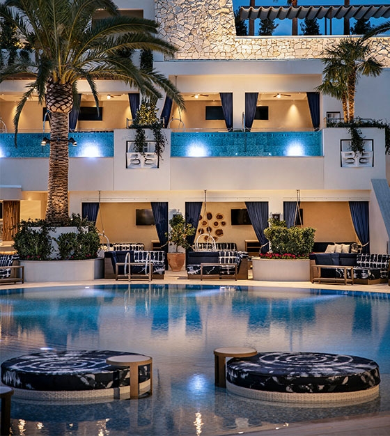 Palms Pool